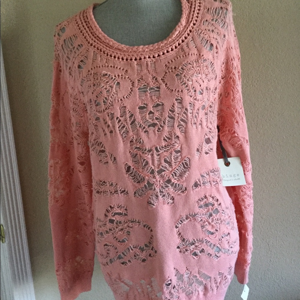 PEACH SWEATER TOP